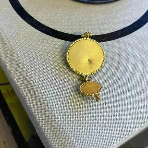 Intaglio Roman Coin Pendant Solid Silver | 925 Sterling Silver - Picture 5 of 6